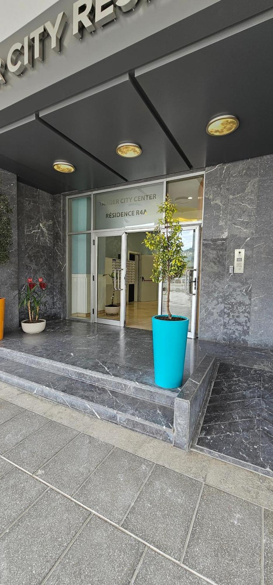 Luxury Apartment Near Tgv Station And The Beach แทนเจียร์ ภายนอก รูปภาพ
